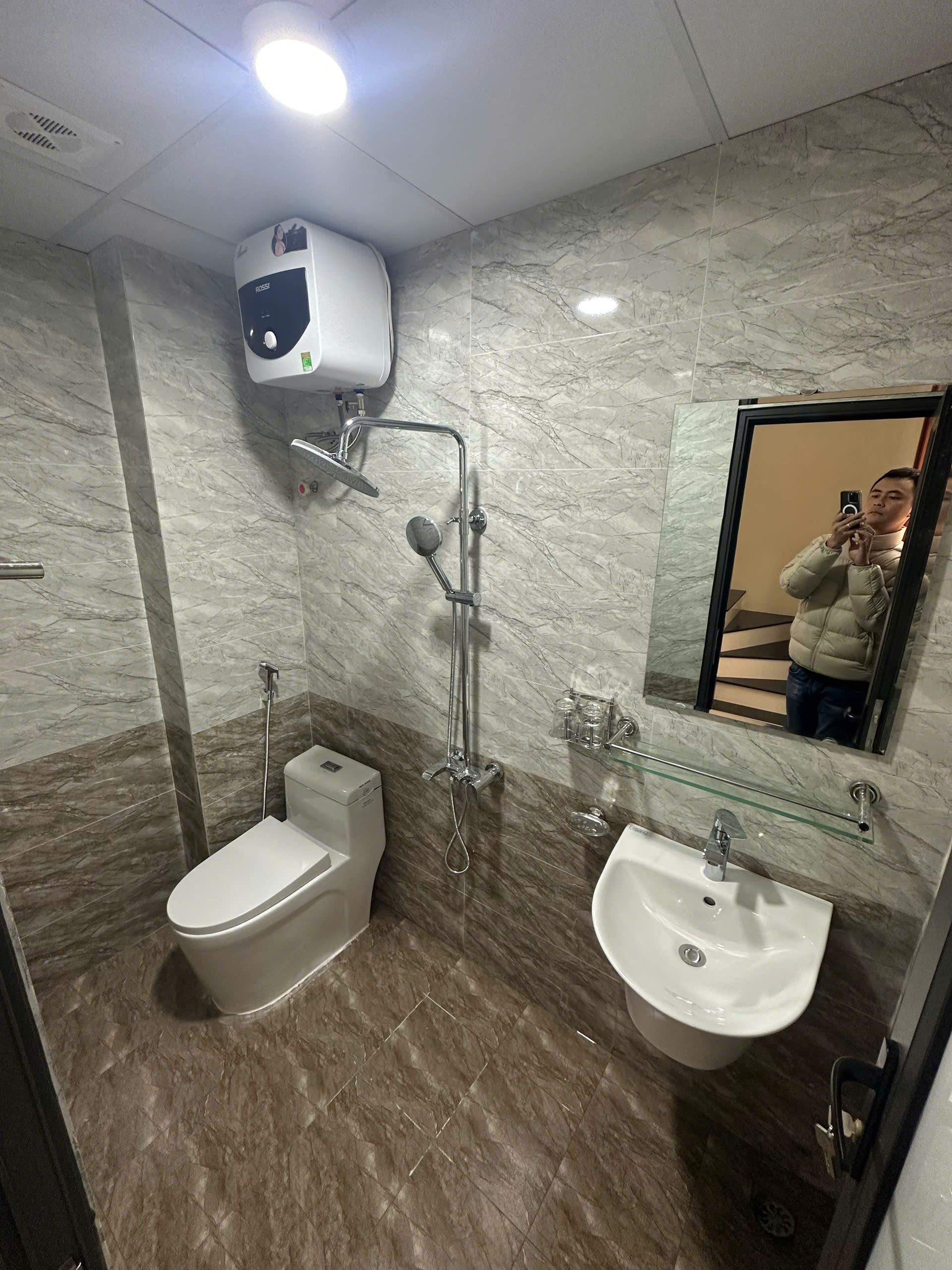 Bán nhà phố Đàm Quang Trung, gần cầu Vĩnh Tuy, 5 tầng, DT 30m2, MT 4m, ĐÃ BÁN