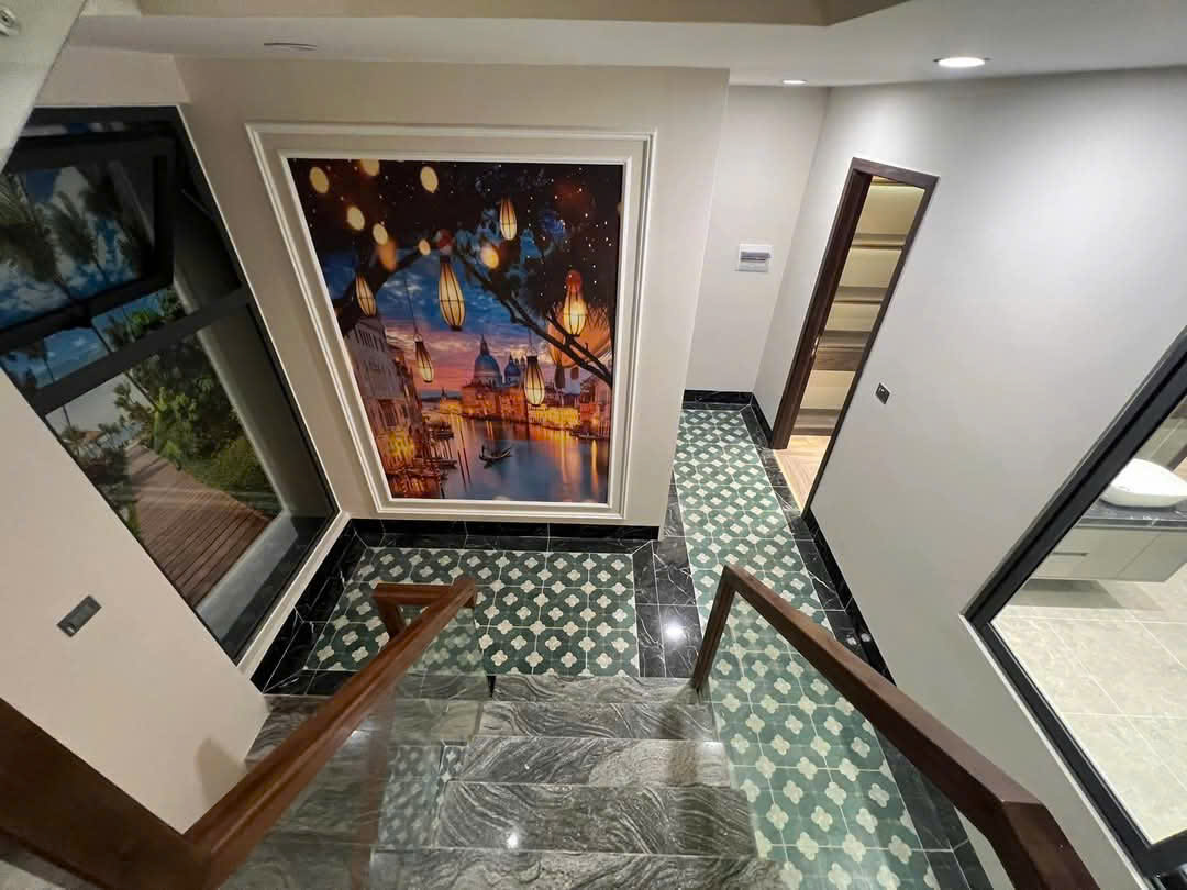 Bán nhà mặt ngõ Nguyễn Văn Cừ, 8 tầng, DT 100m2, MT 5m, có thang máy, ĐÃ BÁN