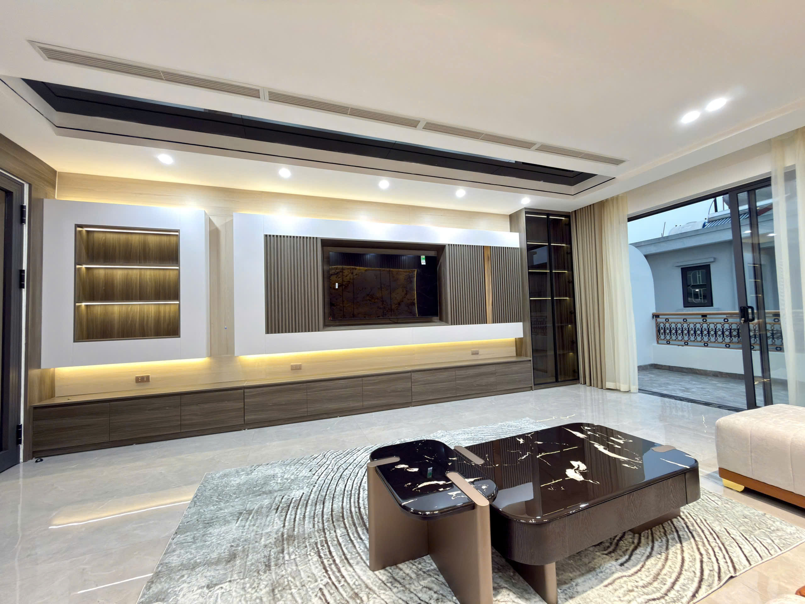 Bán nhà phân lô Thanh Am, Thượng Thanh, 6 tầng, DT 54m2, MT 4m, 4PN, đường 10m, 2026