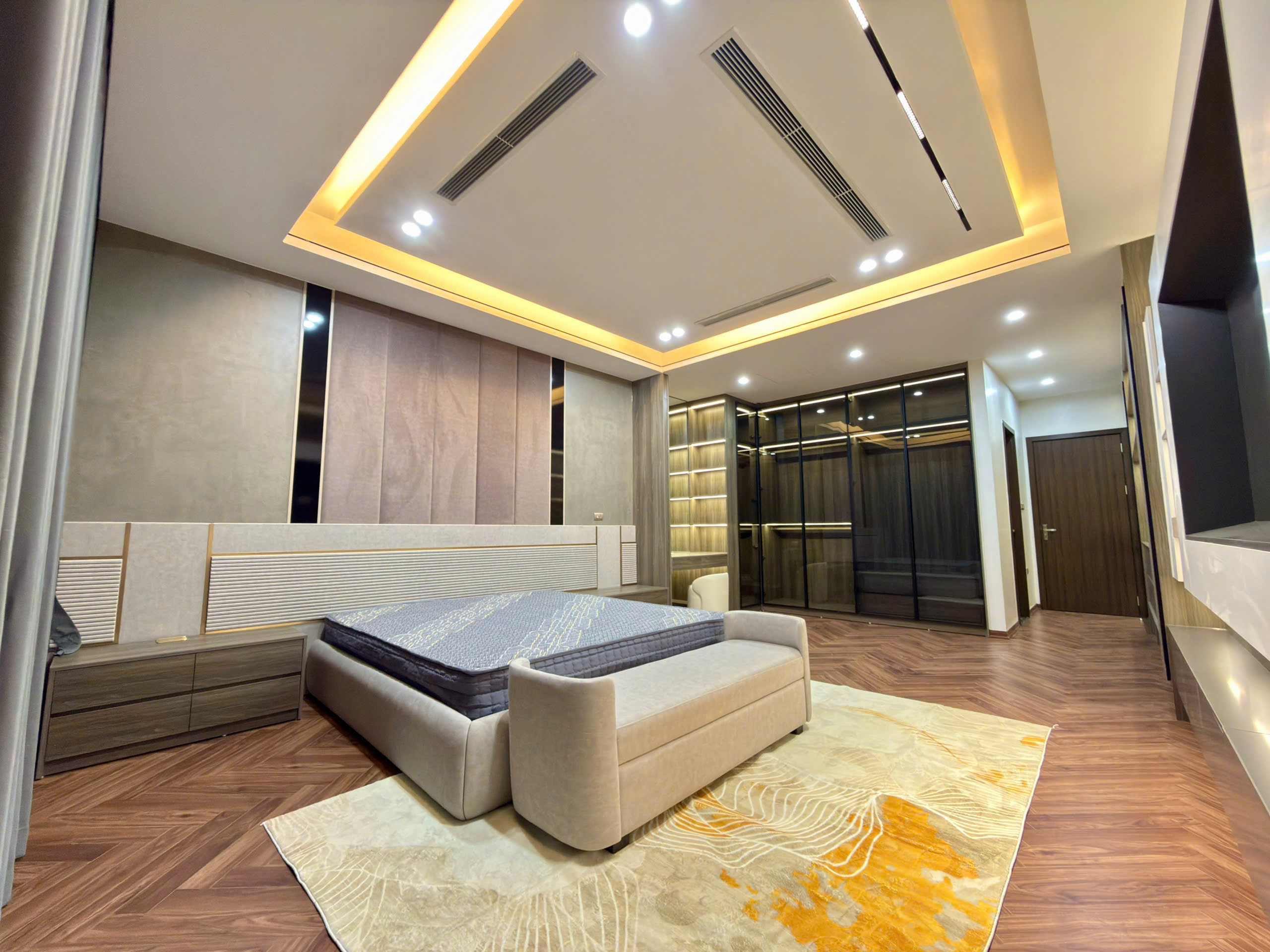 Bán nhà phân lô Thanh Am, Thượng Thanh, 6 tầng, DT 54m2, MT 4m, 4PN, đường 10m, 2026
