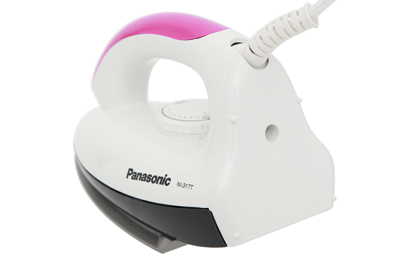 Bàn là khô Panasonic 1000W NI-317TVRA