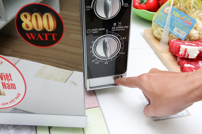 Lò vi sóng Sharp R203VN(M)