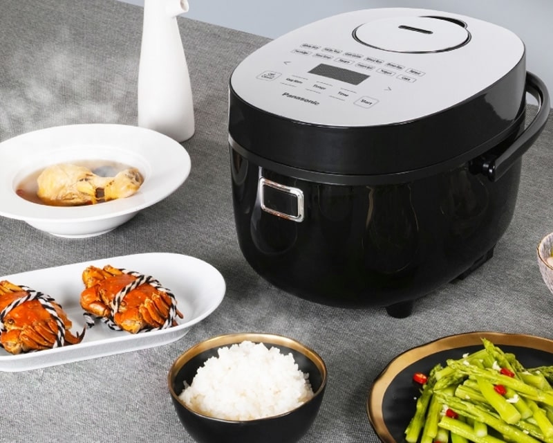 Nồi Cơm Điện Tử Panasonic SR-DB071KRA 0.7 Lít