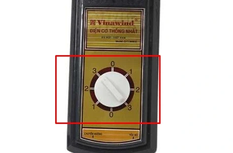 Quạt treo tường Vinawind sải cánh 400mm QTT400E-D