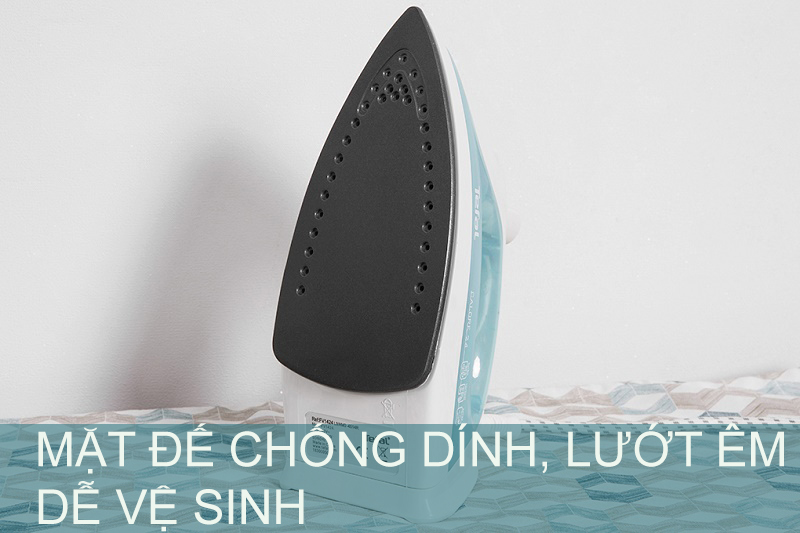 Bàn là hơi nước Tefal 1300W FV1424