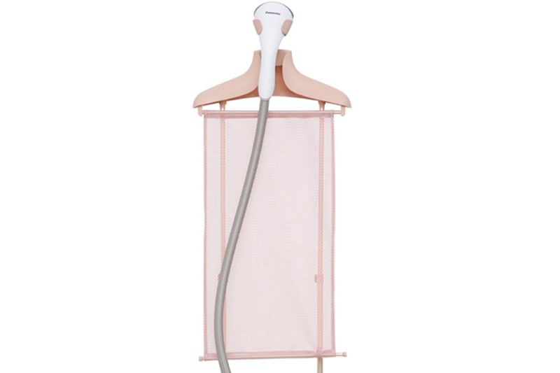 Bàn là hơi nước đứng Panasonic NI-GWE080WRA