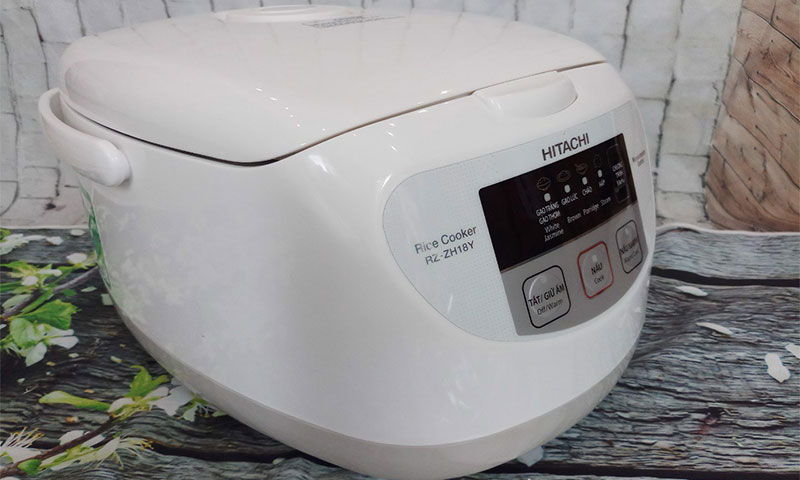 Nồi cơm điện Hitachi RZZH18YW