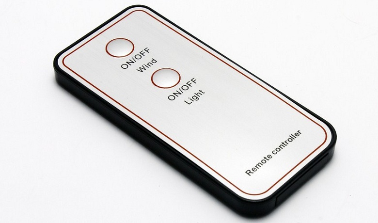 Quạt tích điện có đèn Tiross TS917