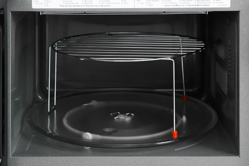 Lò vi sóng có nướng Panasonic GT65JBY