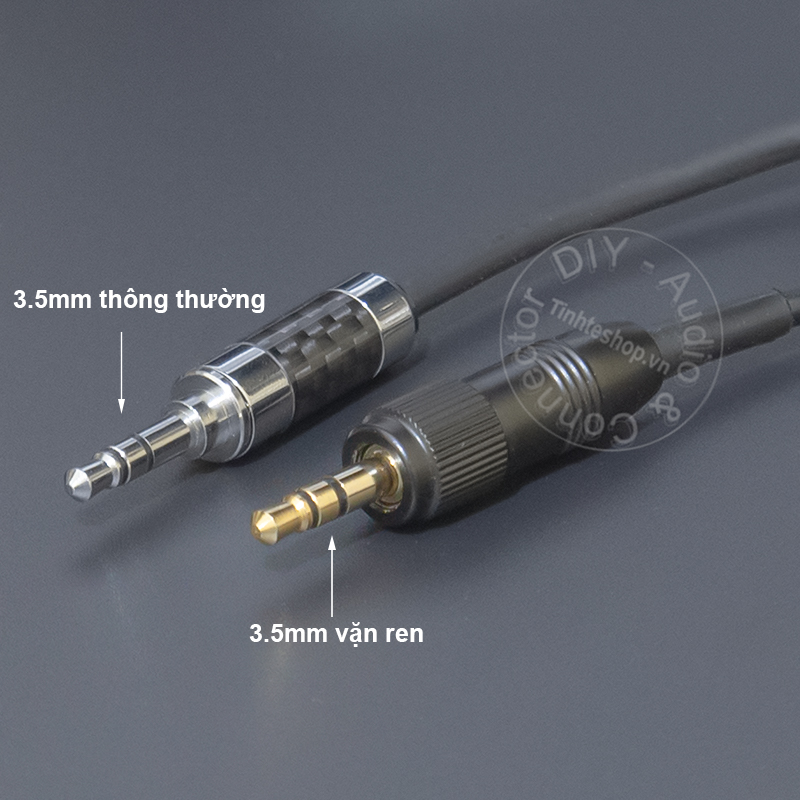 3.5mm stereo cable with lock for microphone