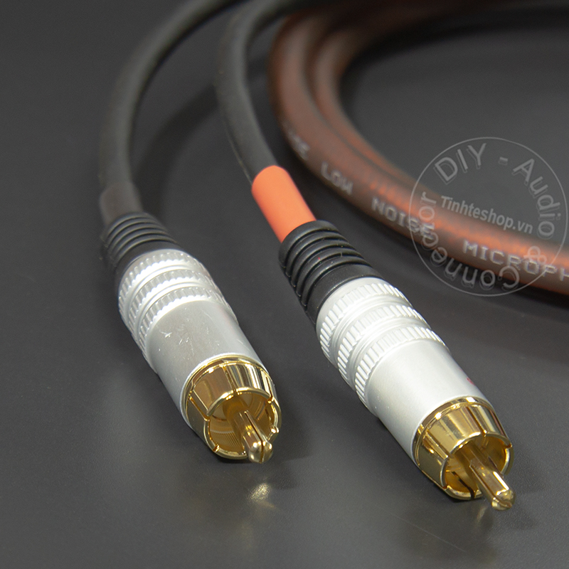 6.35mm mono to RCA cable