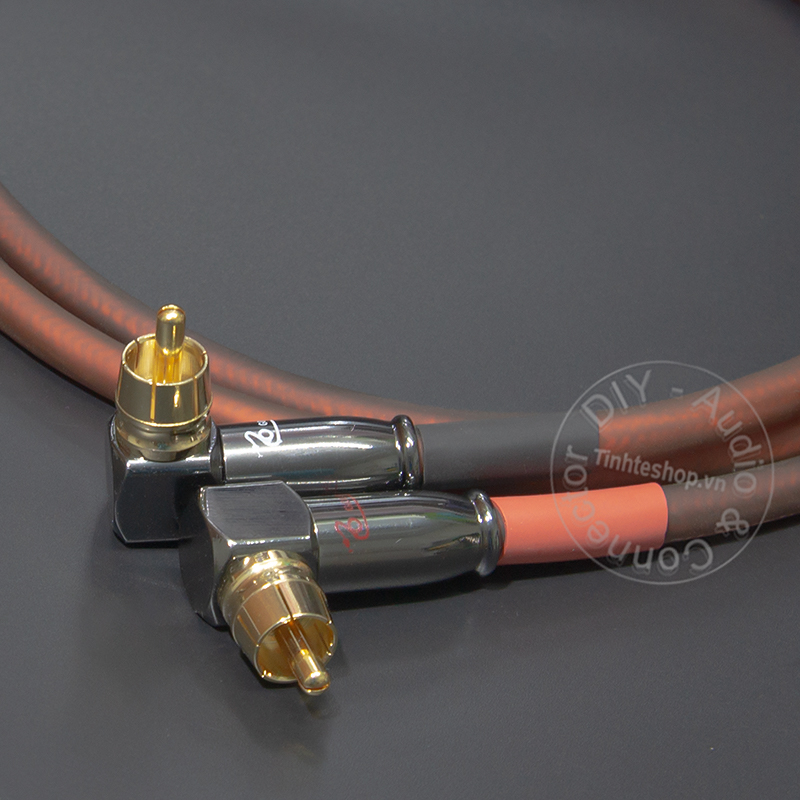 XLR male to RCA cable