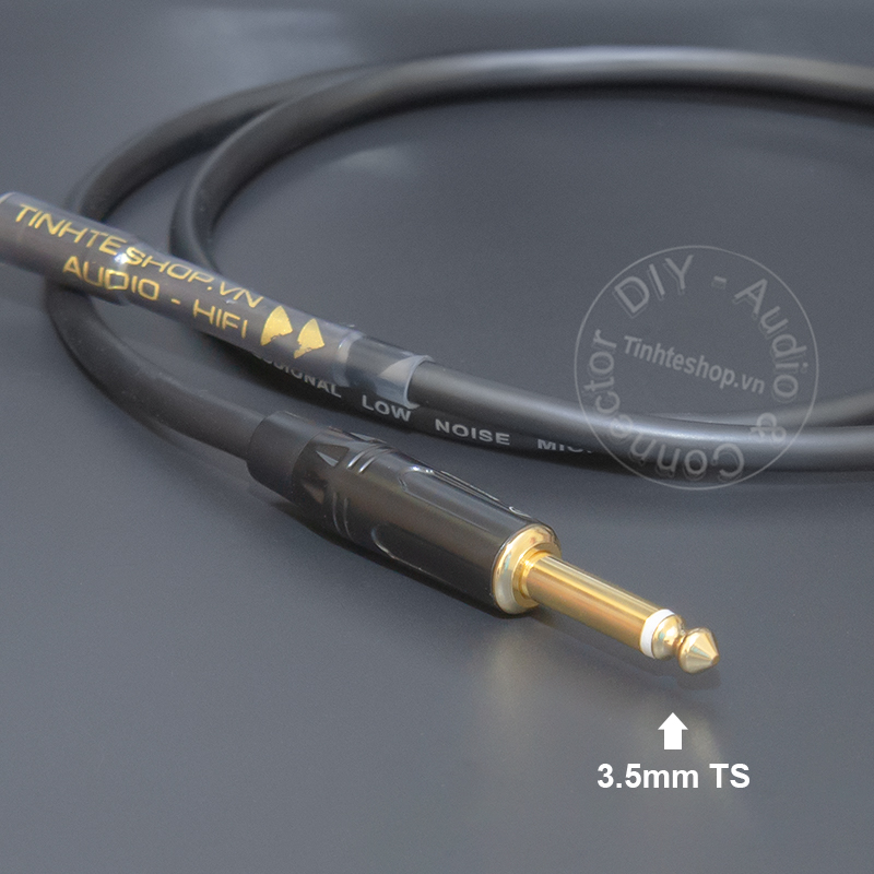1/8 stereo to 1/4 mono audio cable for active speakers