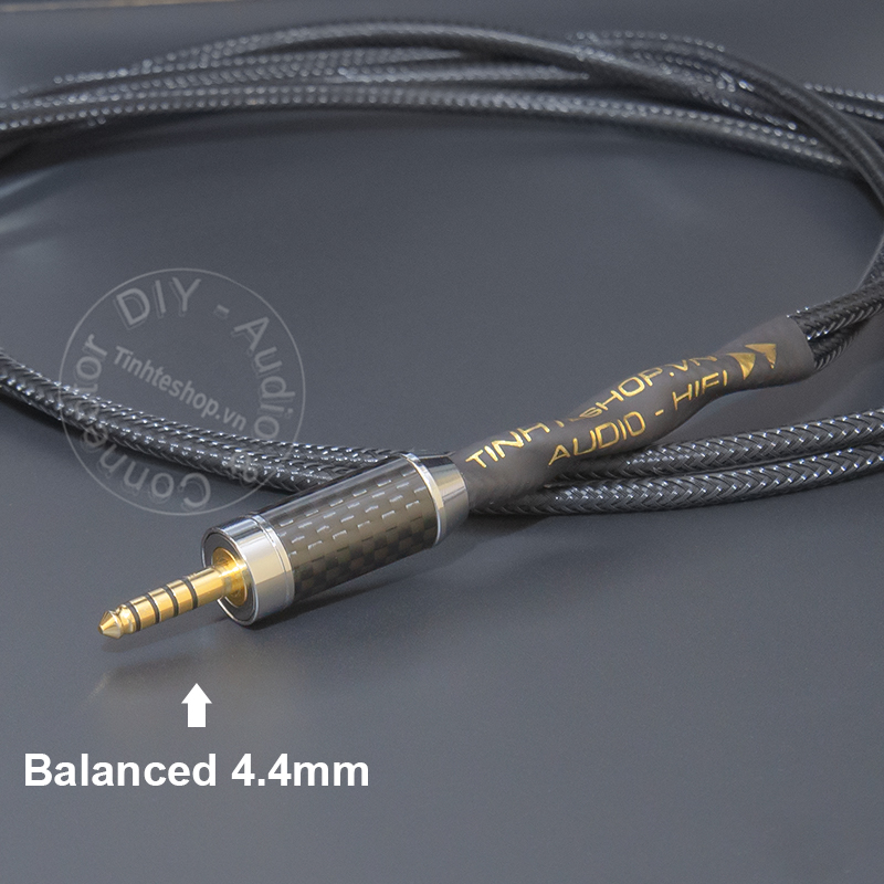 Balanced audio cable to 2 XLR silver-plated 4N copper cores