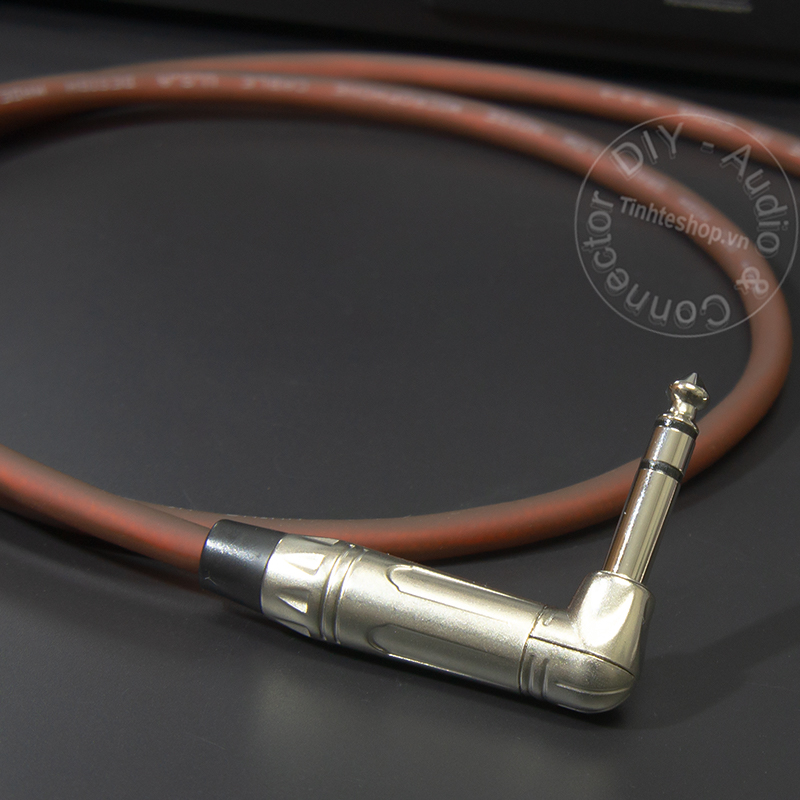 XLR male to 6.5mm TRS cable