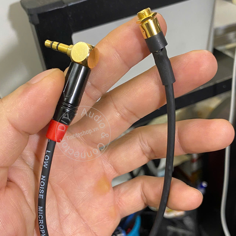 3.5mm stereo extension cable screws into the case