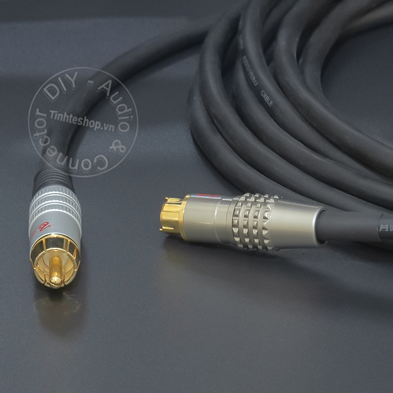 S-video to RCA cable