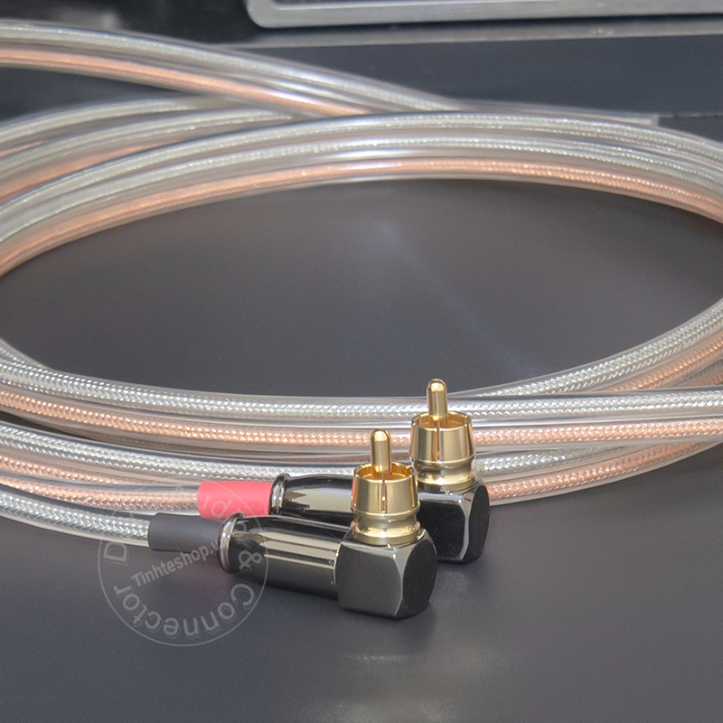 Lotus cable with 90 degree angle and straight plug