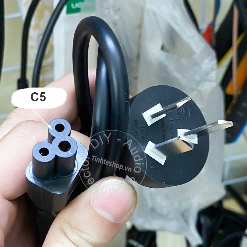 GB2099 to IEC 320 C5