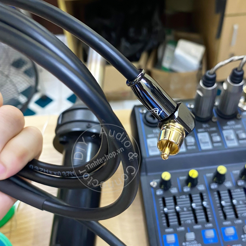 Do-it-yourself 75 Ohm coaxial digital audio cable
