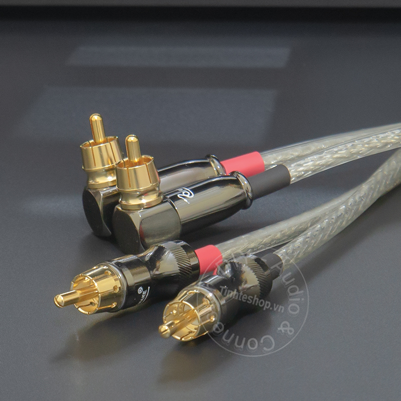 1 pair of AV audio cords with perpendicular plugs