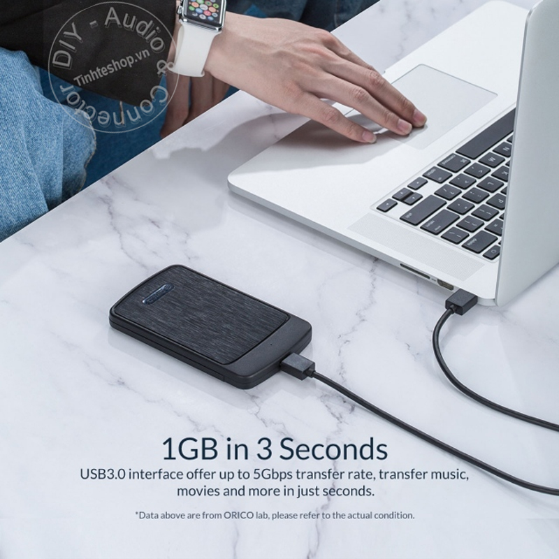 Orico 2.5'' hard drive data reading and carrying case