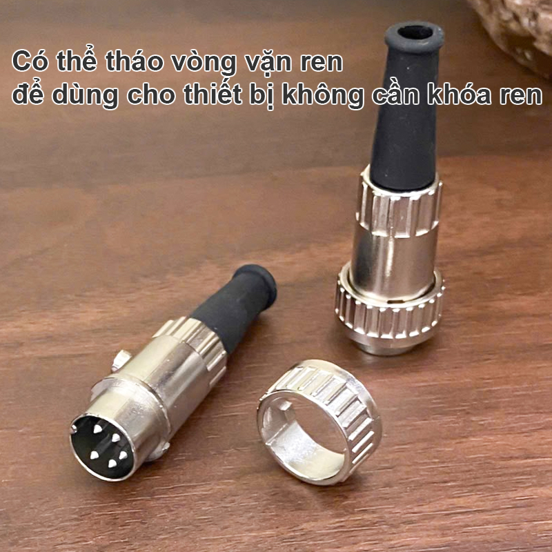DIN8 male locking solder plug
