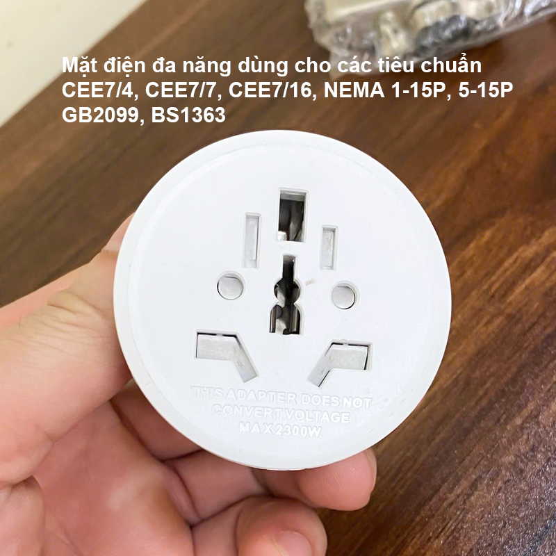 Converts universal power outlets from various continents to EU CEE7/4 CEE7/7.