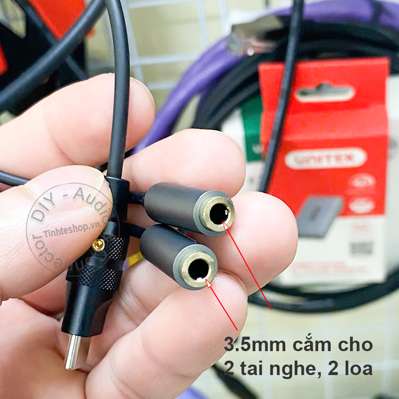 32-bit 384KHz DAC with USB Type-C to 2 x 3.5mm female audio jacks for simultaneous use with two headphones or speakers.