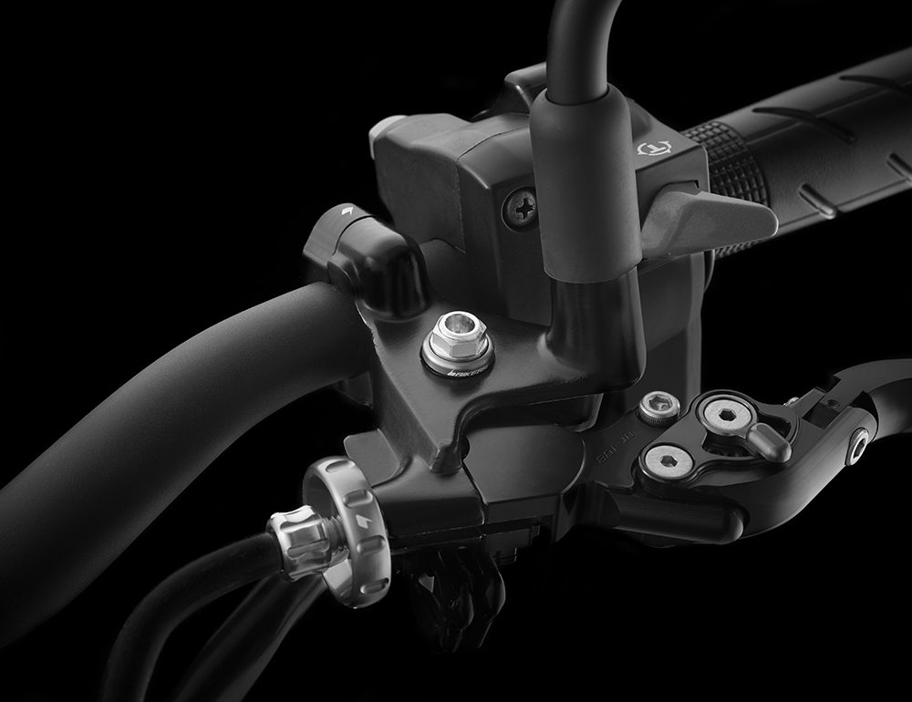 Ốc bắt chân kính BIKERS 10mm.