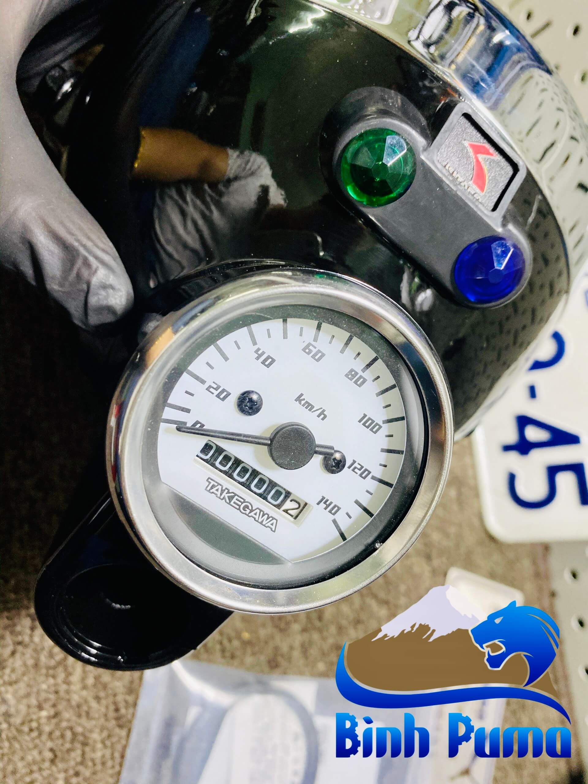 Combo Gáo Đèn KITACO Và Đồng Hồ TAKEGAWA