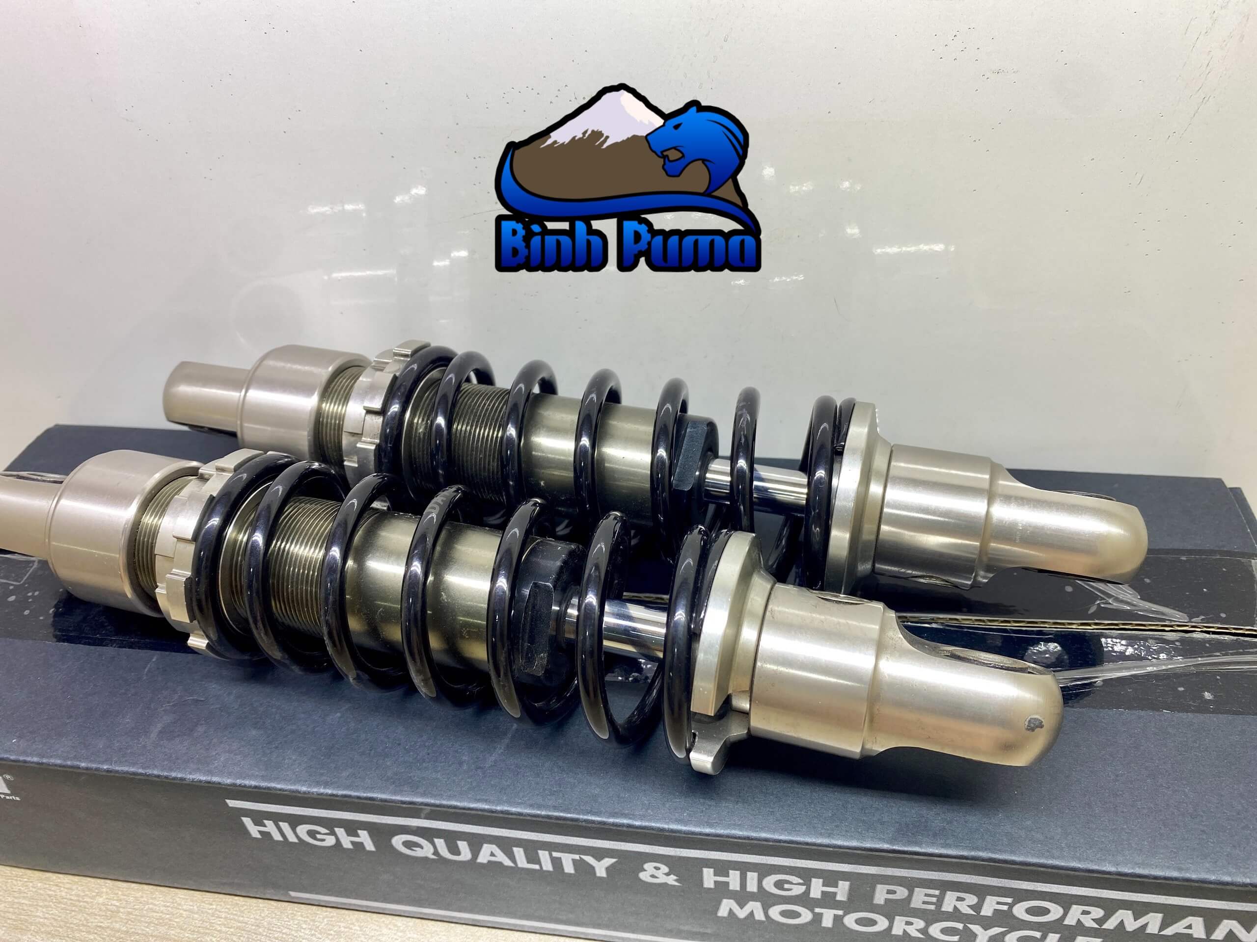 Phuộc Sau Daytona Size 240mm