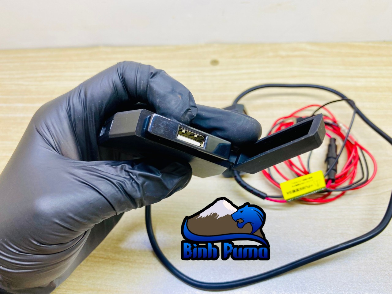 Bộ Cùm Cộng Nguồn Sạc Điện Thoại Daytona