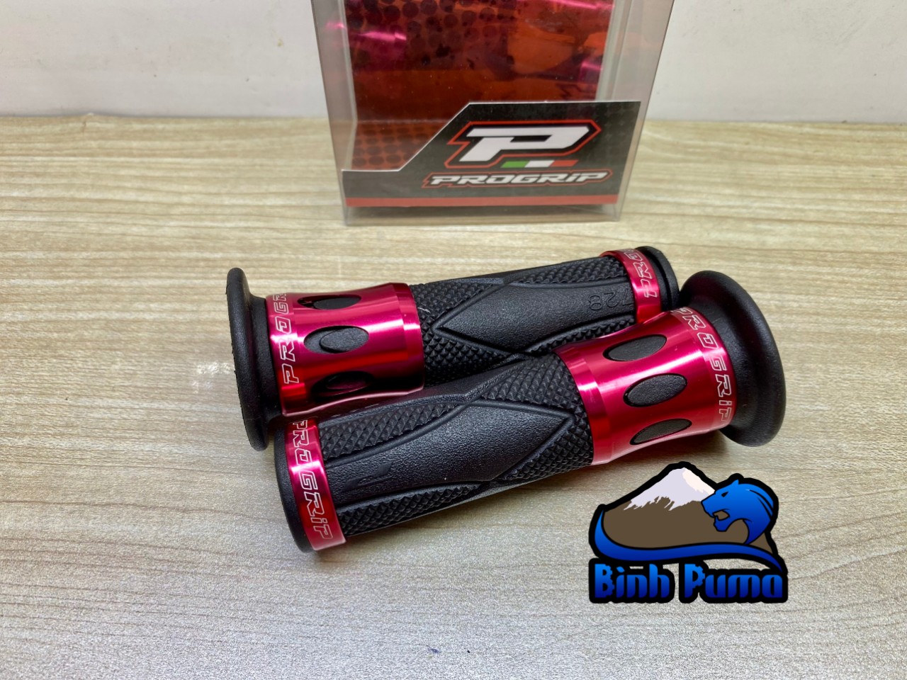 Bao Tay DAYTONA Bọc Kim Loại Đỏ