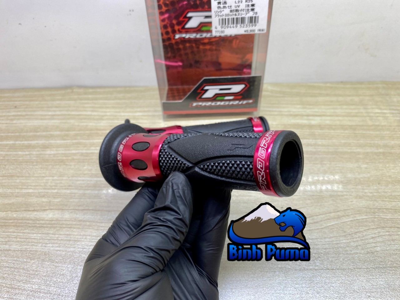 Bao Tay DAYTONA Bọc Kim Loại Đỏ