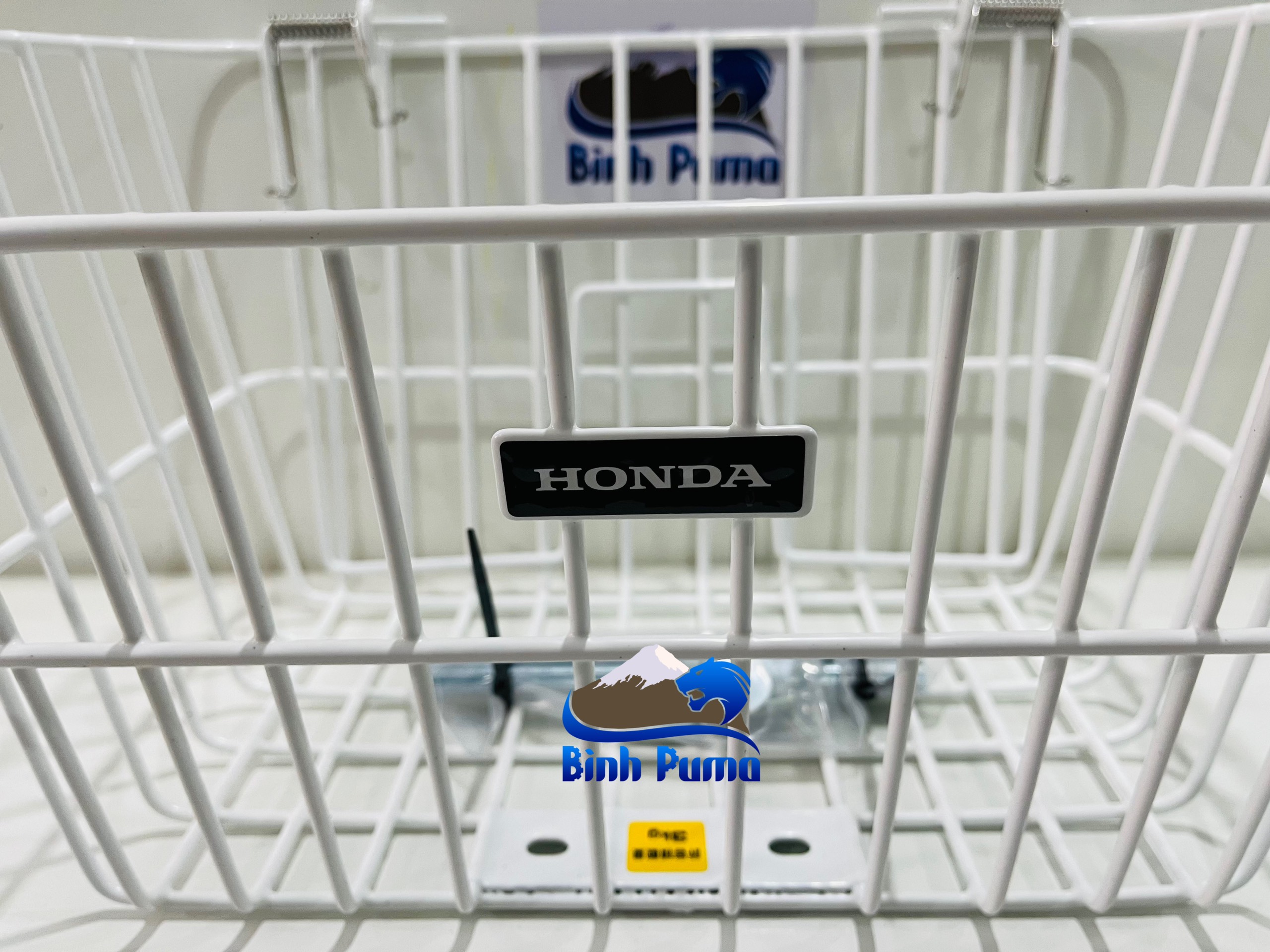 Rổ xe Honda trắng