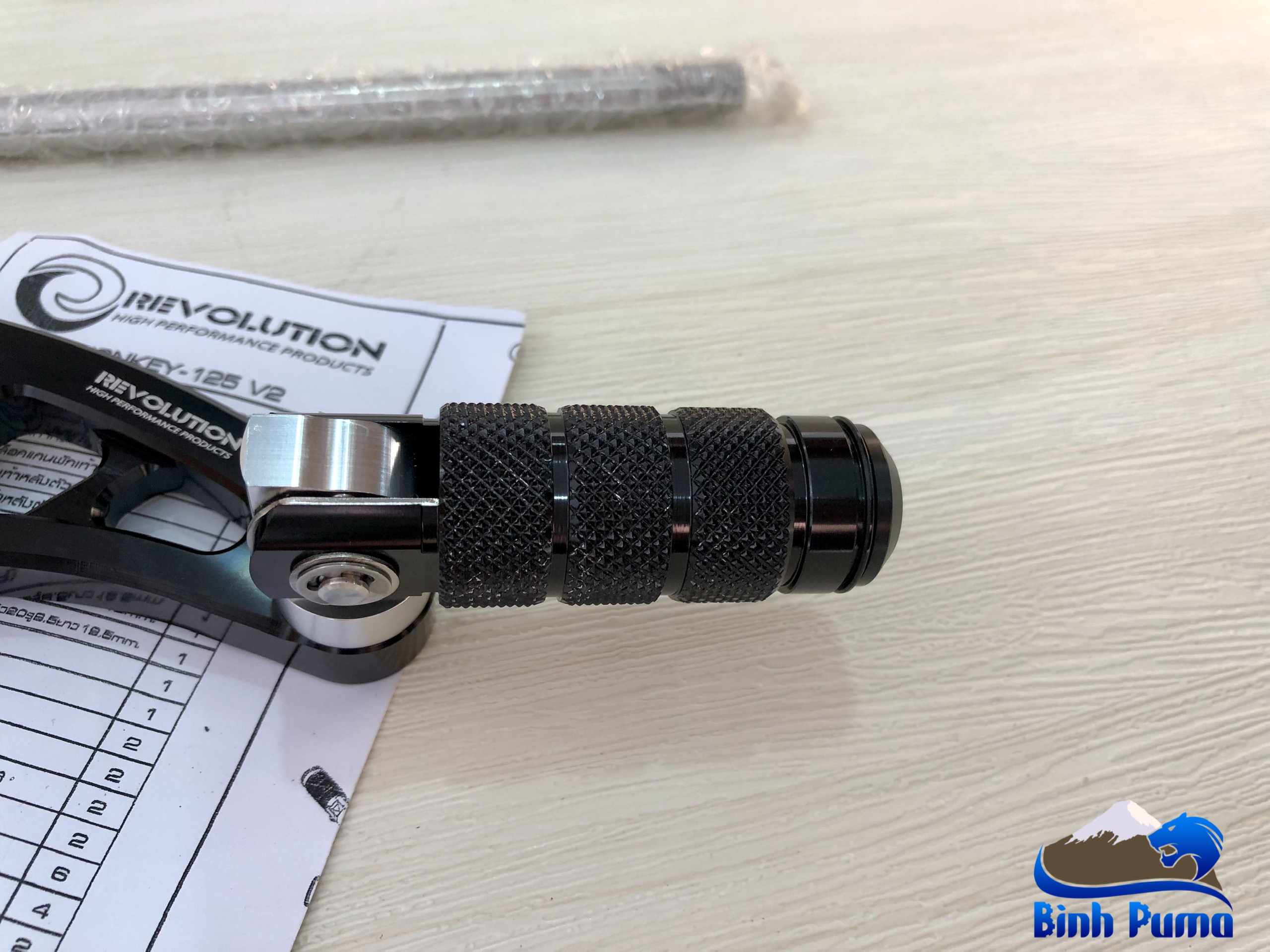 Gác Chân Sau REVOLUTION Cho Monkey125