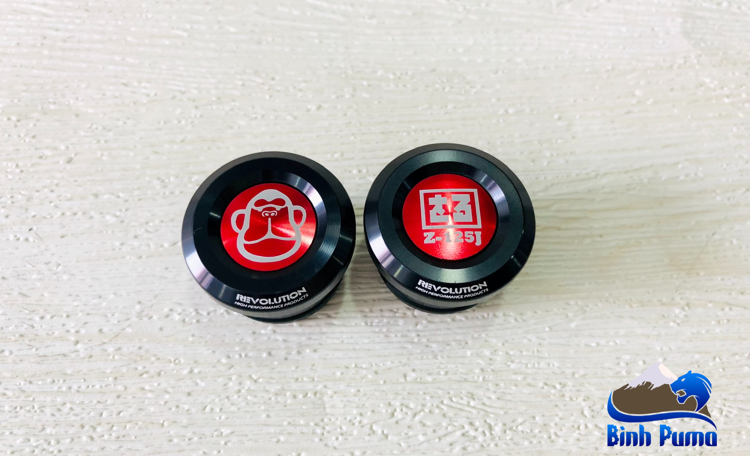 Ốc trang trí khung sườn REVOLUTION dành cho Monkey 125.