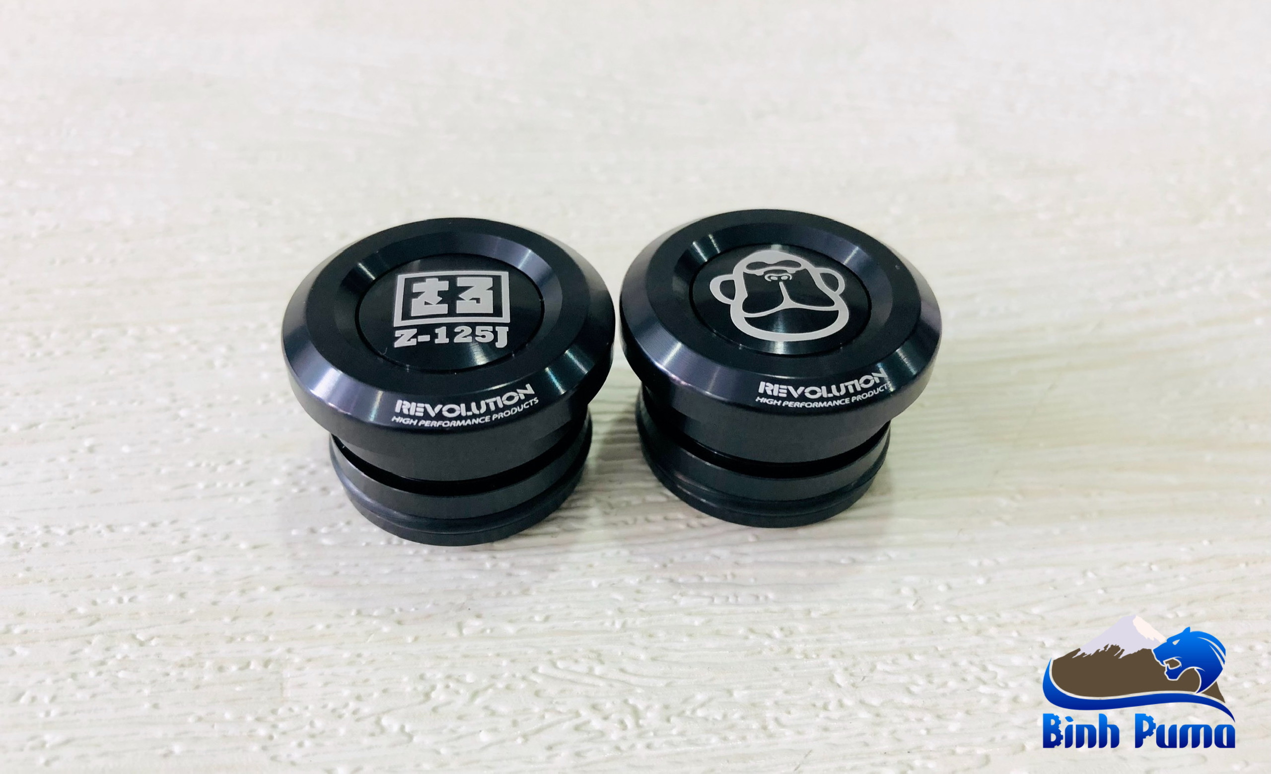 Ốc trang trí khung sườn REVOLUTION dành cho Monkey 125.