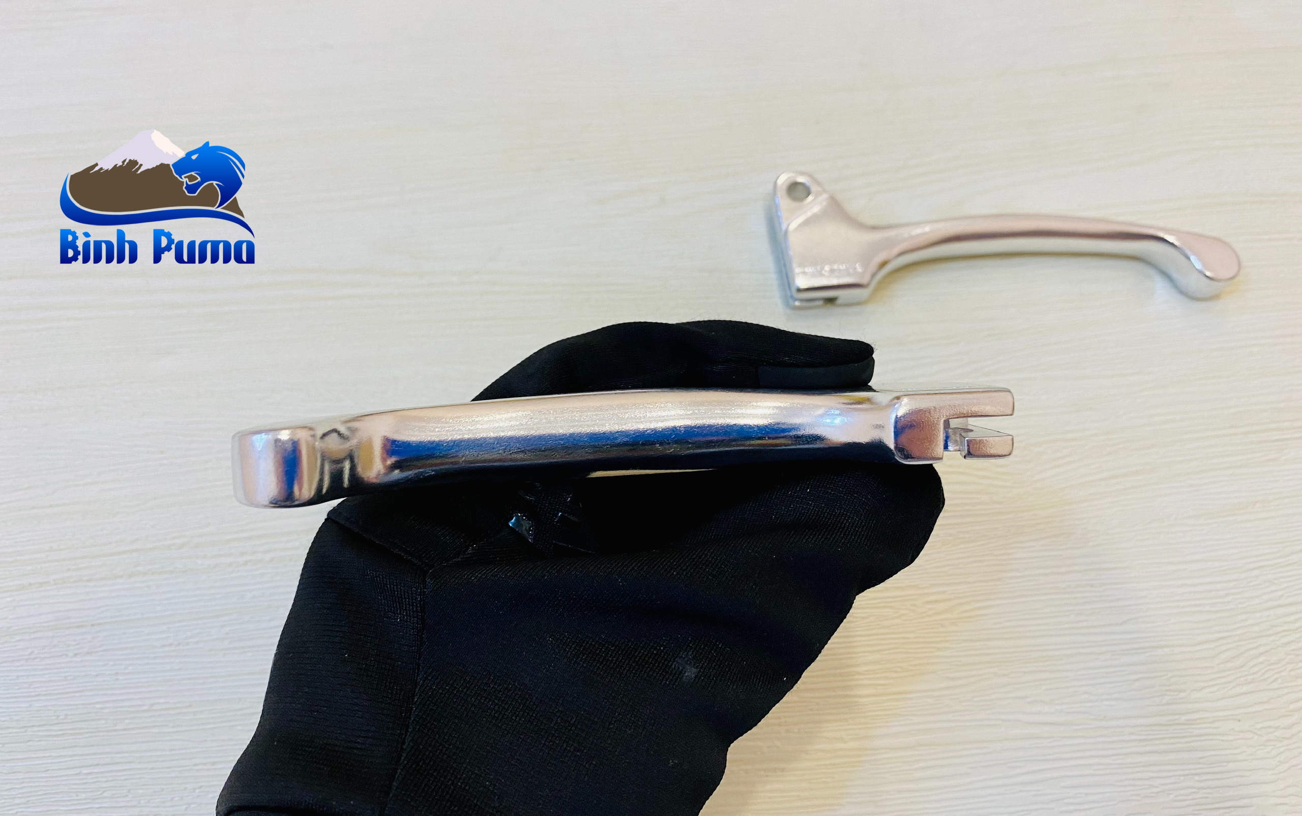 CẶP TAY THẮNG XI MỜ