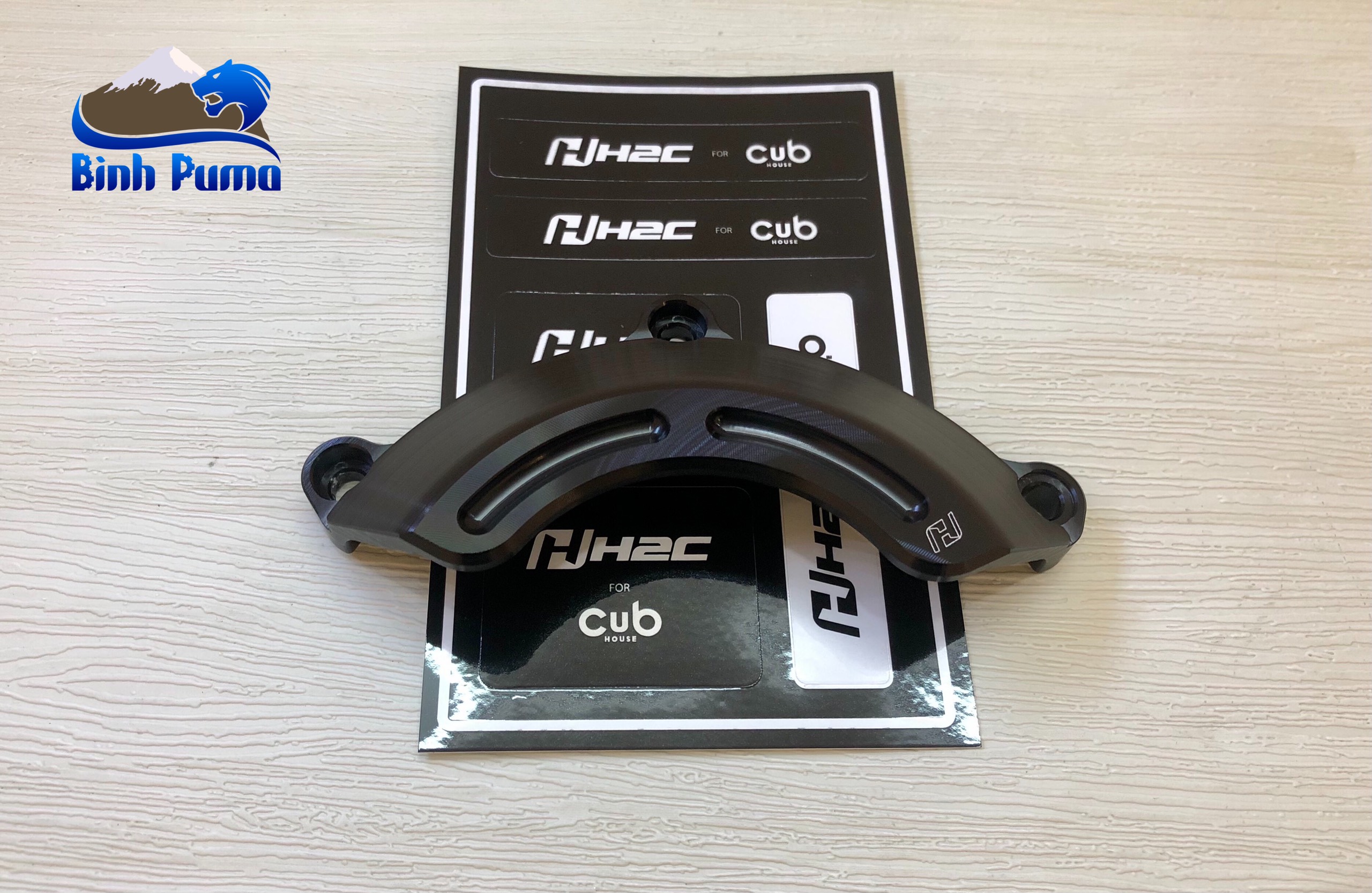 Ốp lốc máy trái H2C Thailand.