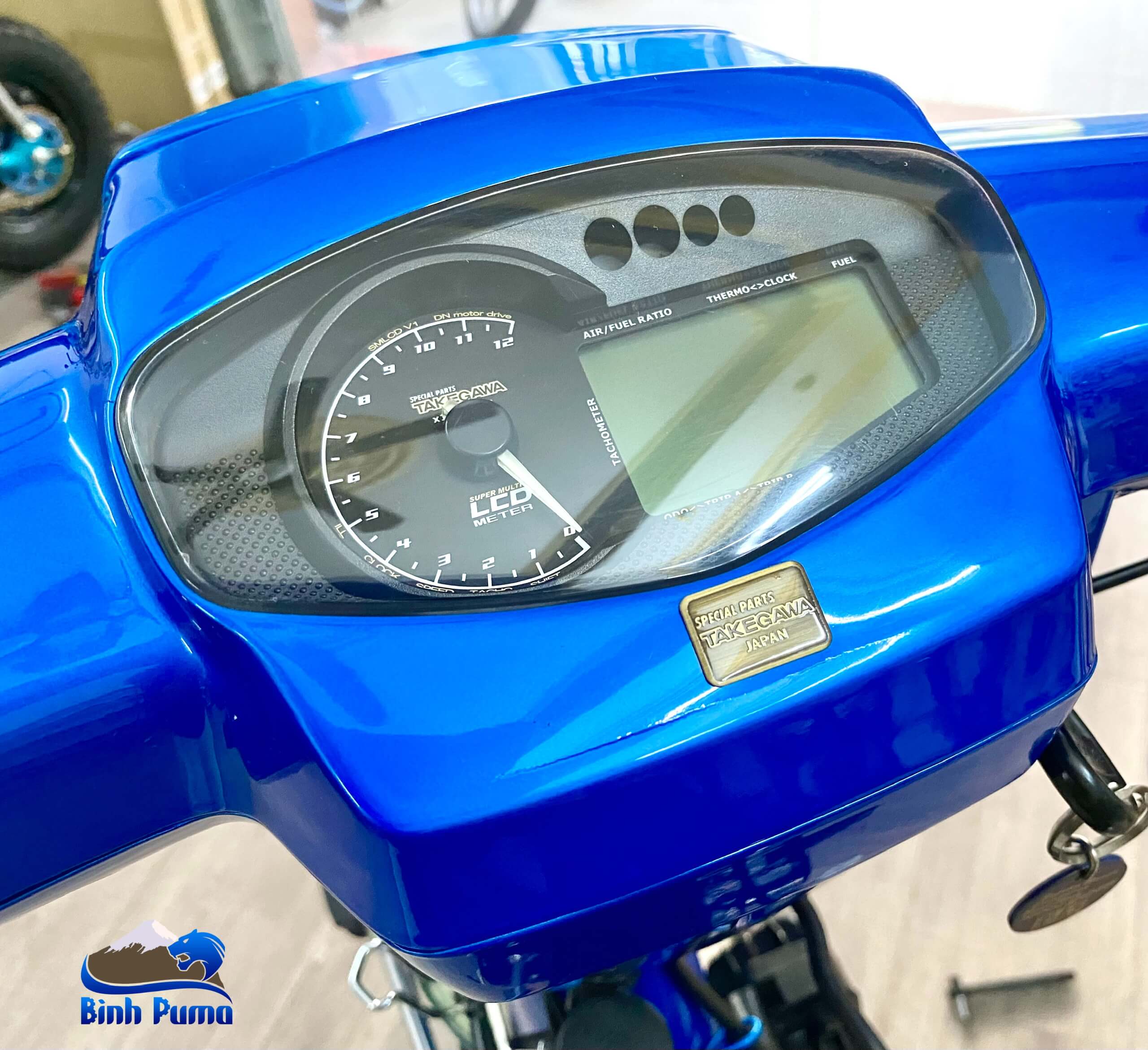 Đồng Hồ LCD TAKEGAWA mẫu bầu