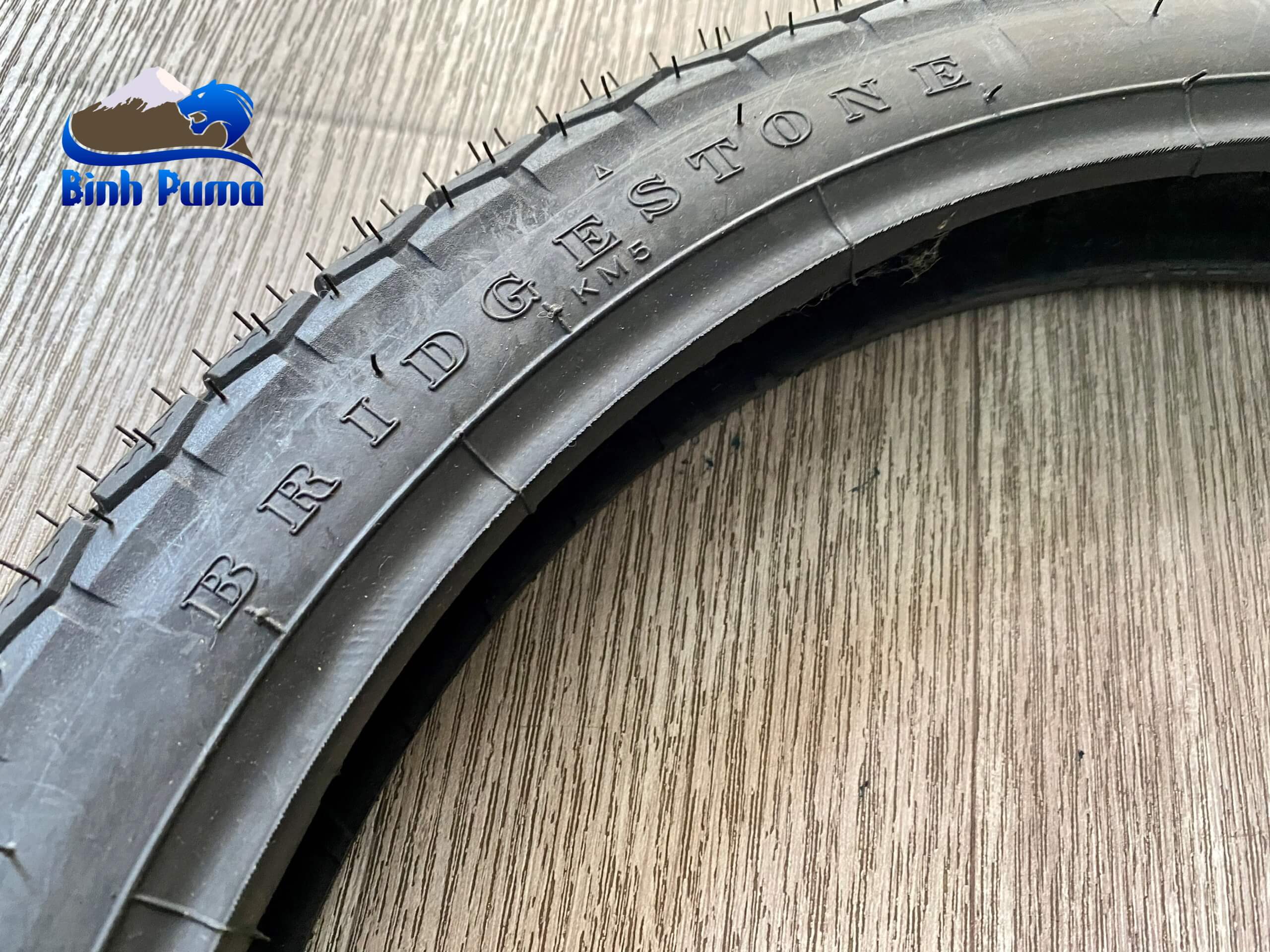 Cặp vỏ xe Bridgestone