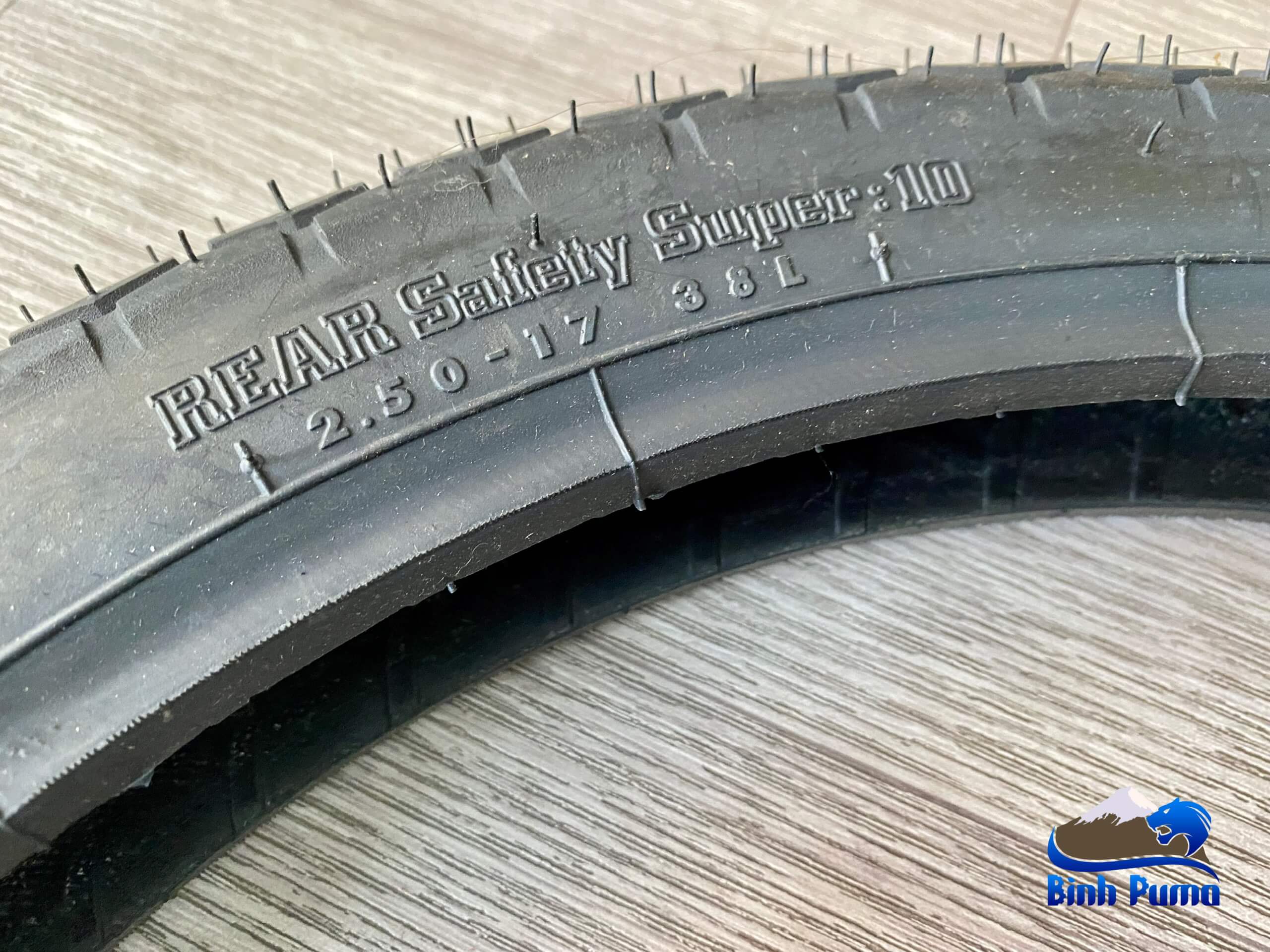 Cặp vỏ xe Bridgestone
