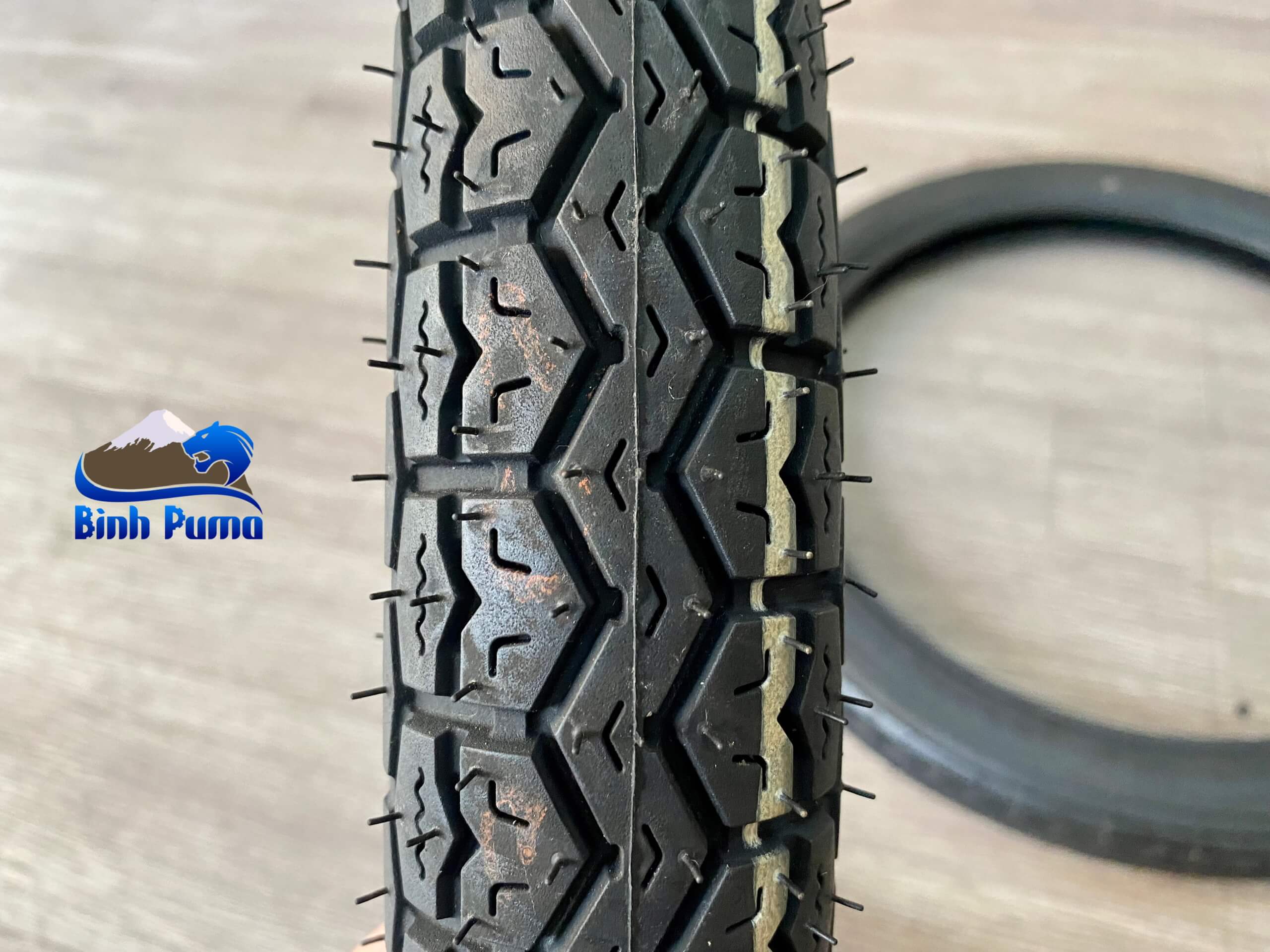 Cặp vỏ xe Bridgestone