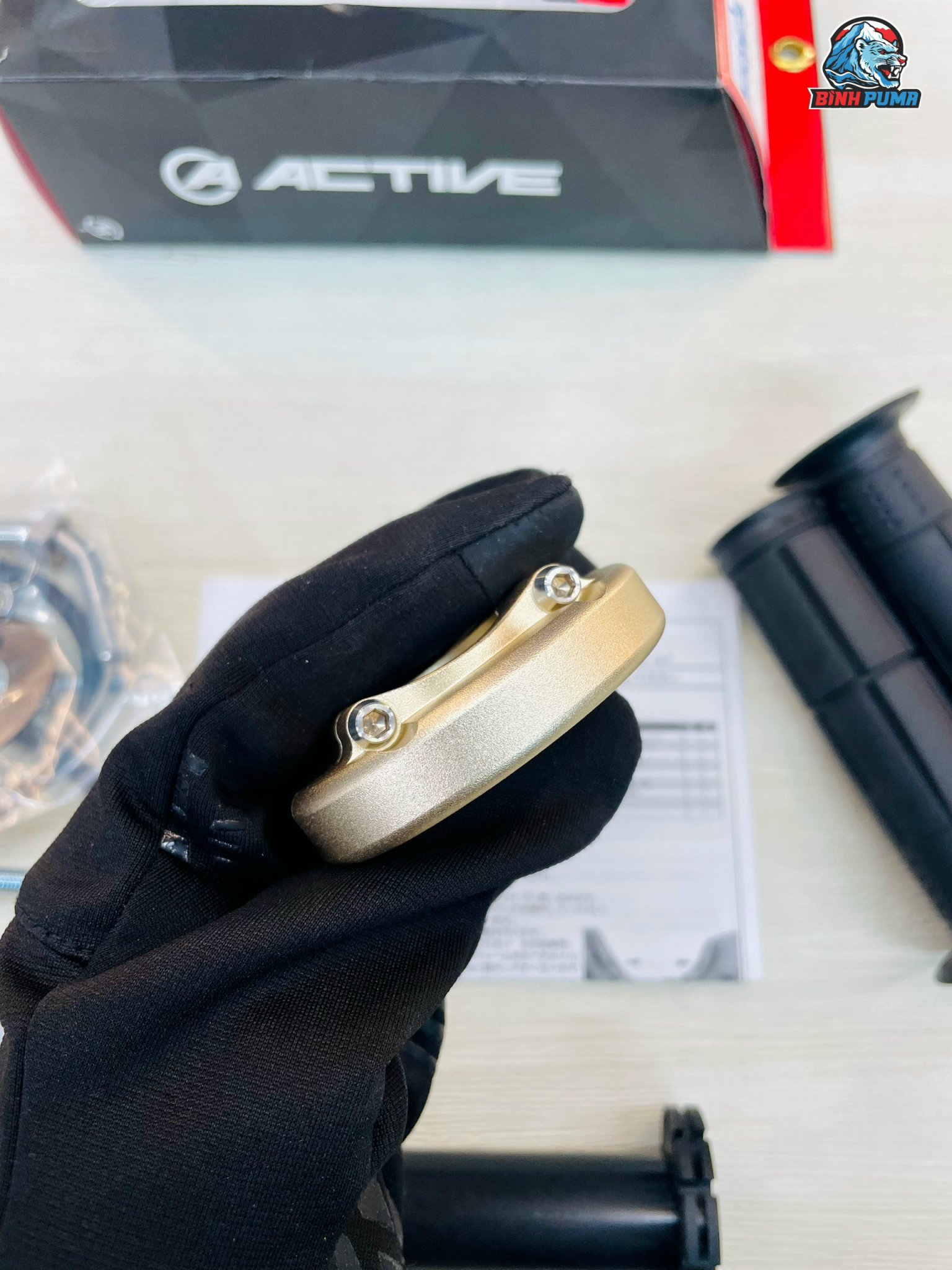 Cùm Active Type 3 không dây ga màu bạc