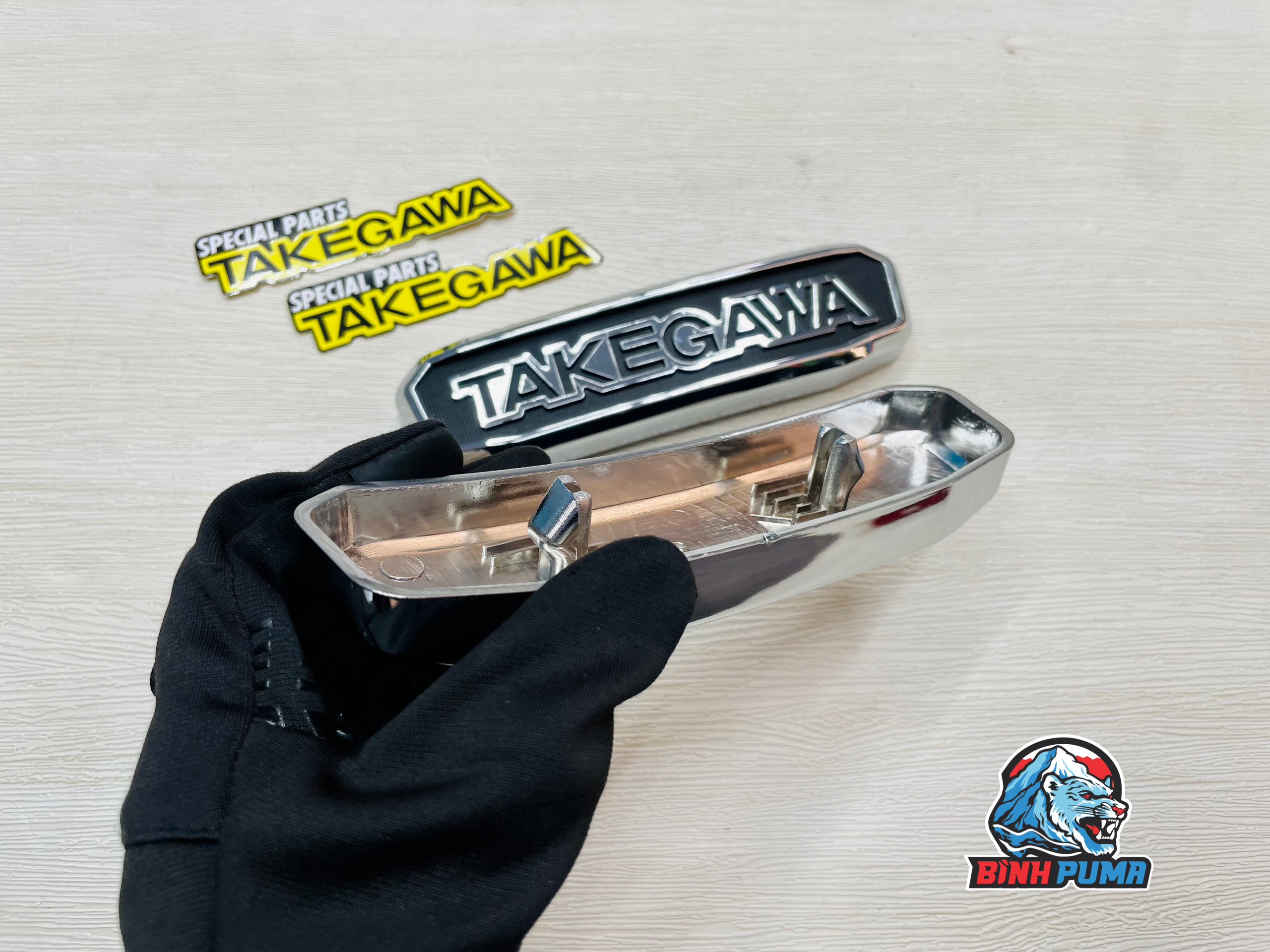 Logo phuộc trước Takegawa