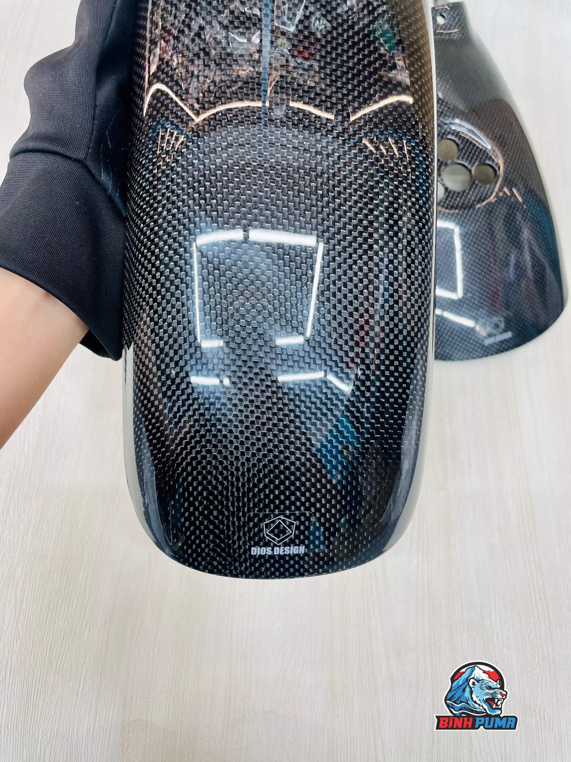 DÈ CHẮN BÙN TRƯỚC CARBON CHO MONKEY125