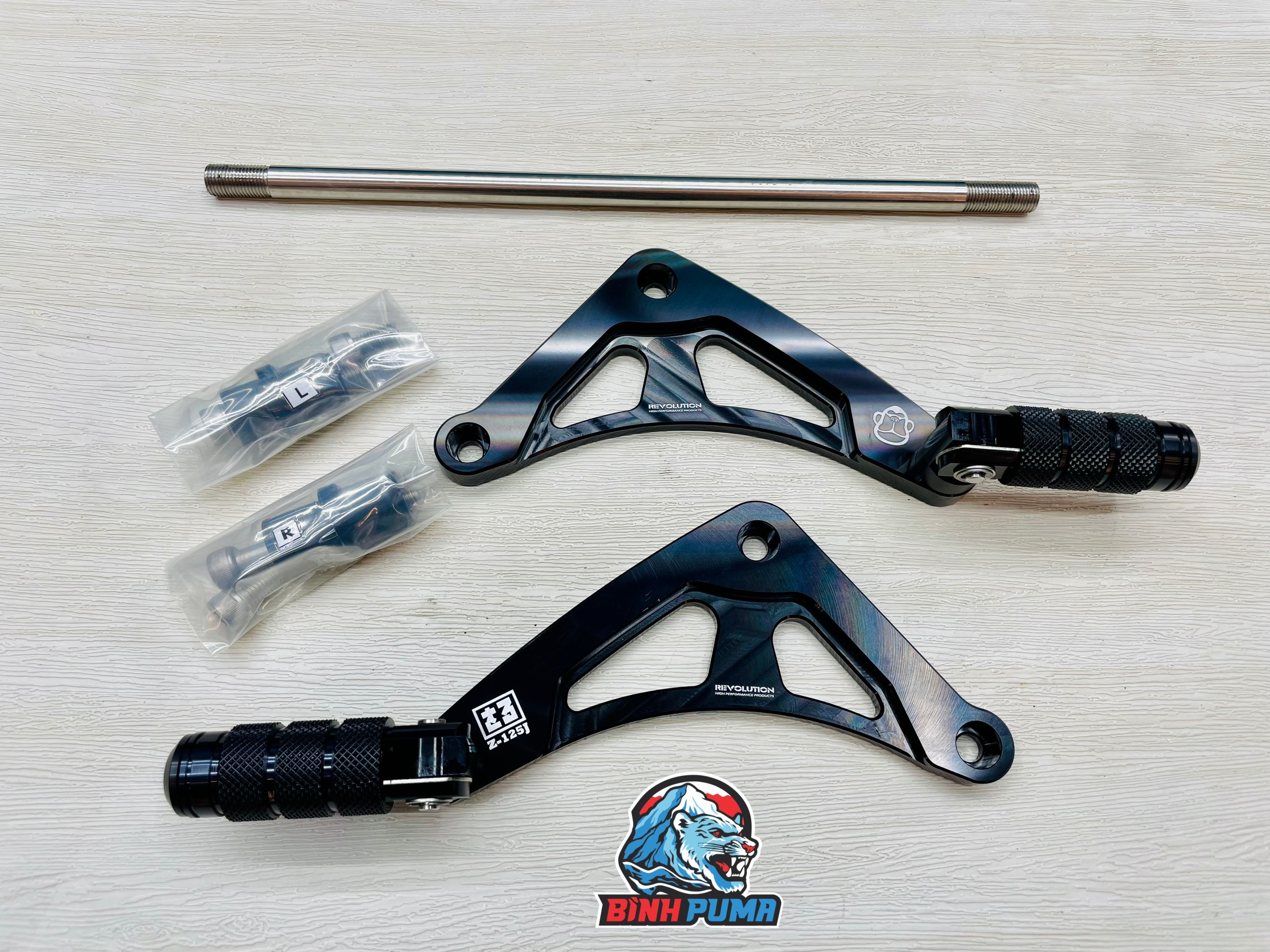 GÁC CHÂN SAU REVOLUTION CHO MONKEY125