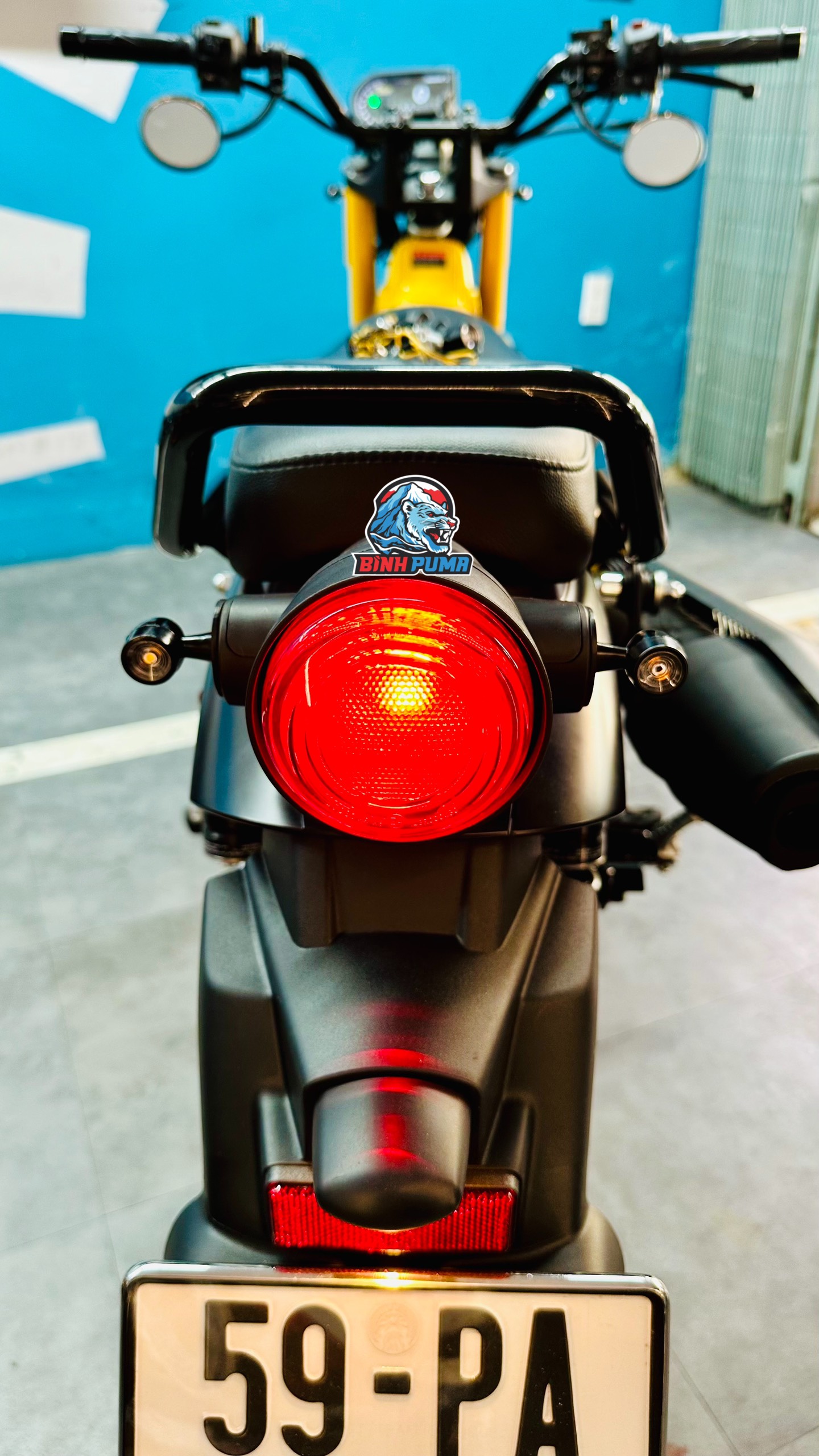 Bộ xi nhan led PG-1 màu đen